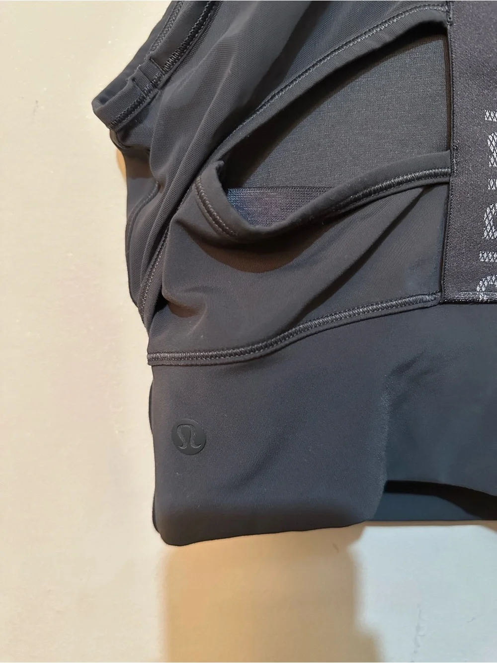 Lululemon Mesh-Back Training Cropped Tank Top *Graphic (Graphite Grey) Size 2